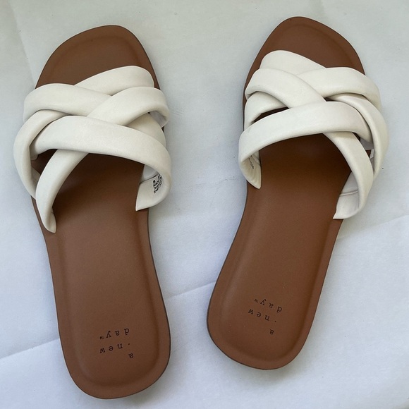 Women's White / Brown Slide Summer Beach Vacation Sandals Size 8 - Picture 2 of 7